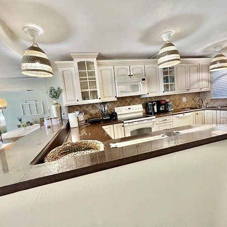 Beach Oasis 704 Lovely Daytona Ocean Front For 5 Sleeps Up To 12 Daytona Beach Ngoại thất bức ảnh