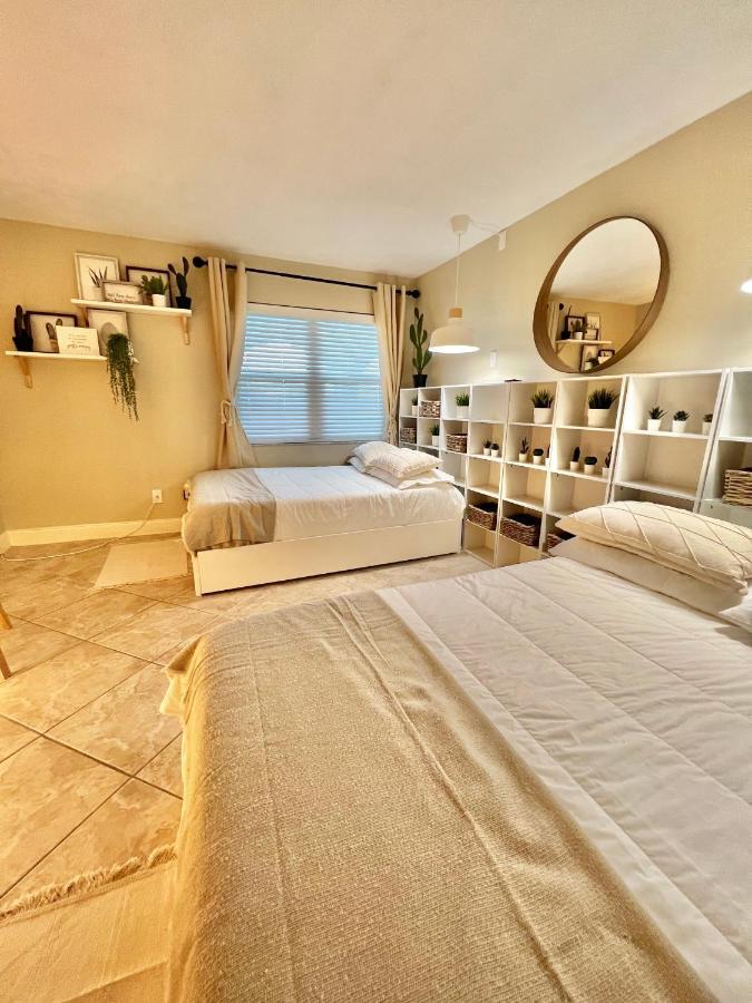 Beach Oasis 704 Lovely Daytona Ocean Front For 5 Sleeps Up To 12 Daytona Beach Ngoại thất bức ảnh