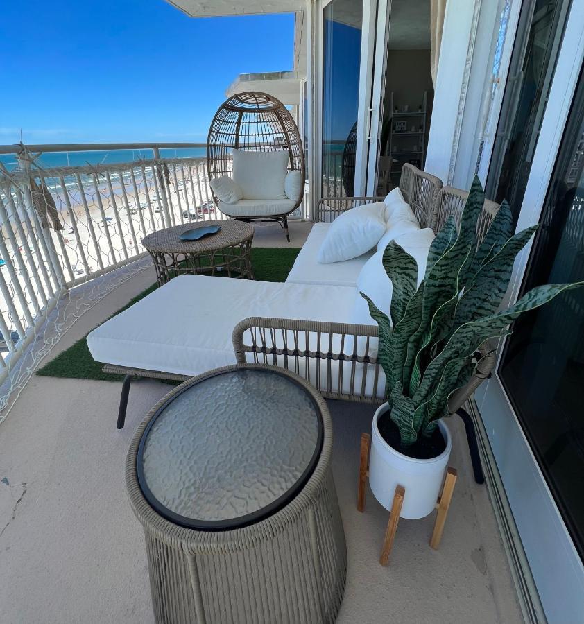 Beach Oasis 704 Lovely Daytona Ocean Front For 5 Sleeps Up To 12 Daytona Beach Ngoại thất bức ảnh
