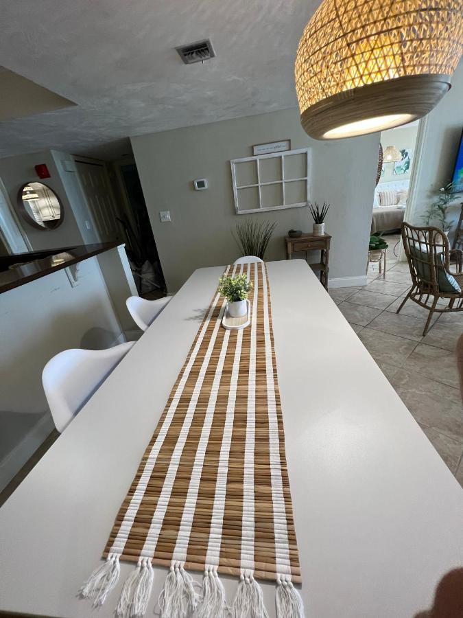 Beach Oasis 704 Lovely Daytona Ocean Front For 5 Sleeps Up To 12 Daytona Beach Ngoại thất bức ảnh