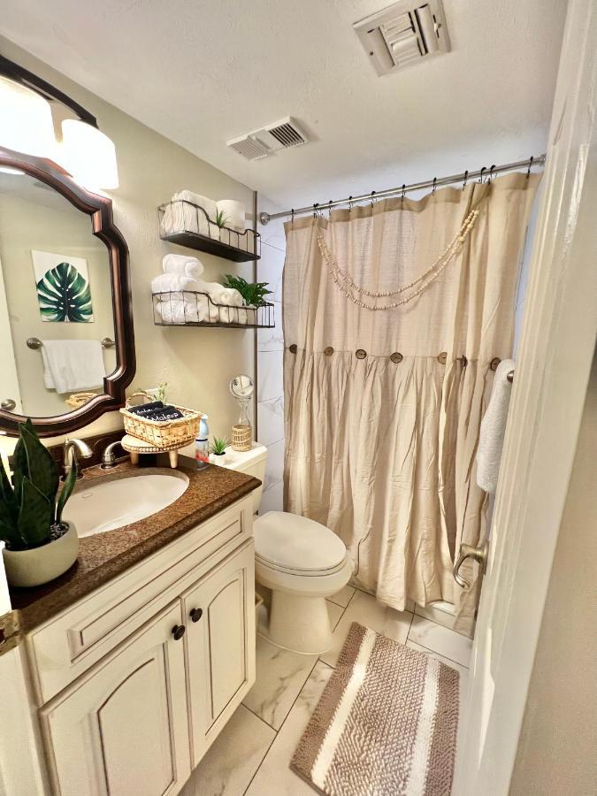 Beach Oasis 704 Lovely Daytona Ocean Front For 5 Sleeps Up To 12 Daytona Beach Ngoại thất bức ảnh