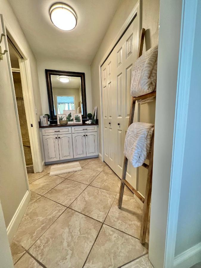 Beach Oasis 704 Lovely Daytona Ocean Front For 5 Sleeps Up To 12 Daytona Beach Ngoại thất bức ảnh