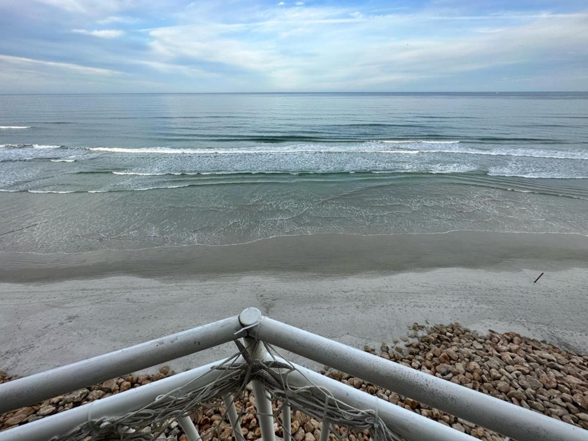 Beach Oasis 704 Lovely Daytona Ocean Front For 5 Sleeps Up To 12 Daytona Beach Ngoại thất bức ảnh
