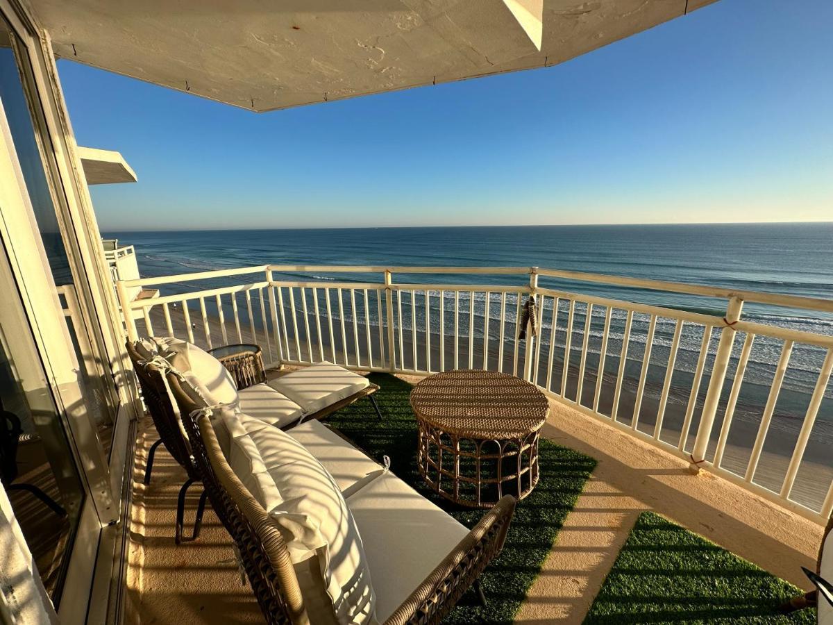 Beach Oasis 704 Lovely Daytona Ocean Front For 5 Sleeps Up To 12 Daytona Beach Ngoại thất bức ảnh